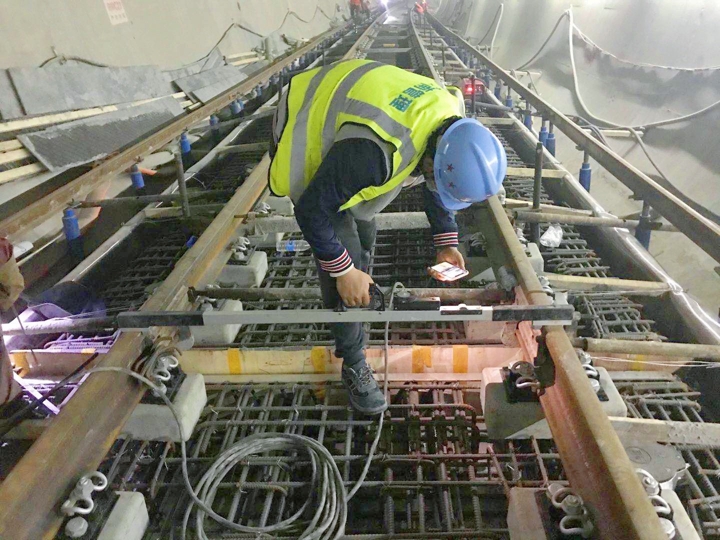 1589362850964112.jpg 08390fd2a1e2c2fac963e5a3b0b0b1b.jpg